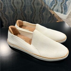 Ugg stretch white slip on shoes 9